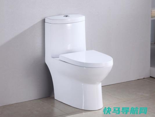 马桶太靠墙软管换怎么处理？马桶盖是通用的吗